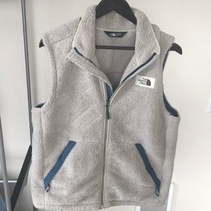 North Face fleece vest - Med - LIKE NEW!!